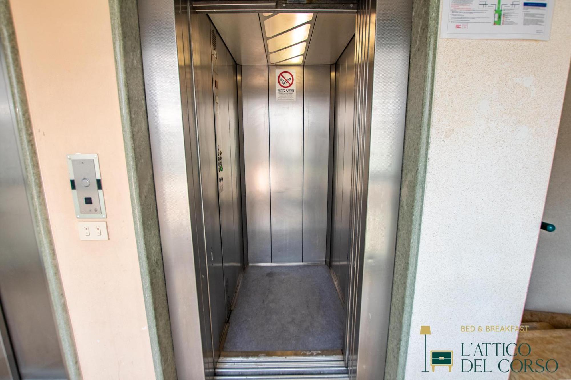 L'Attico Del Corso Apartment Trieste Exterior photo